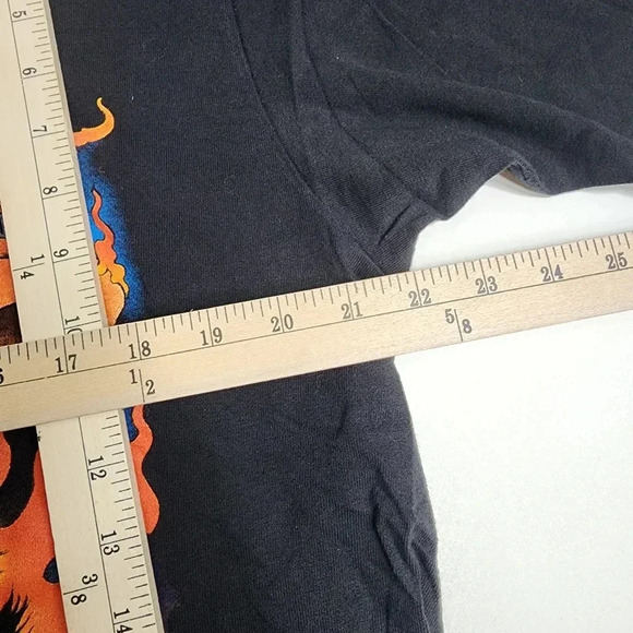 Harley Davidson 1996 Wolf Flames Shirt No Boundaries Size Large CUT NECK AND HEM - Picture 8 of 10